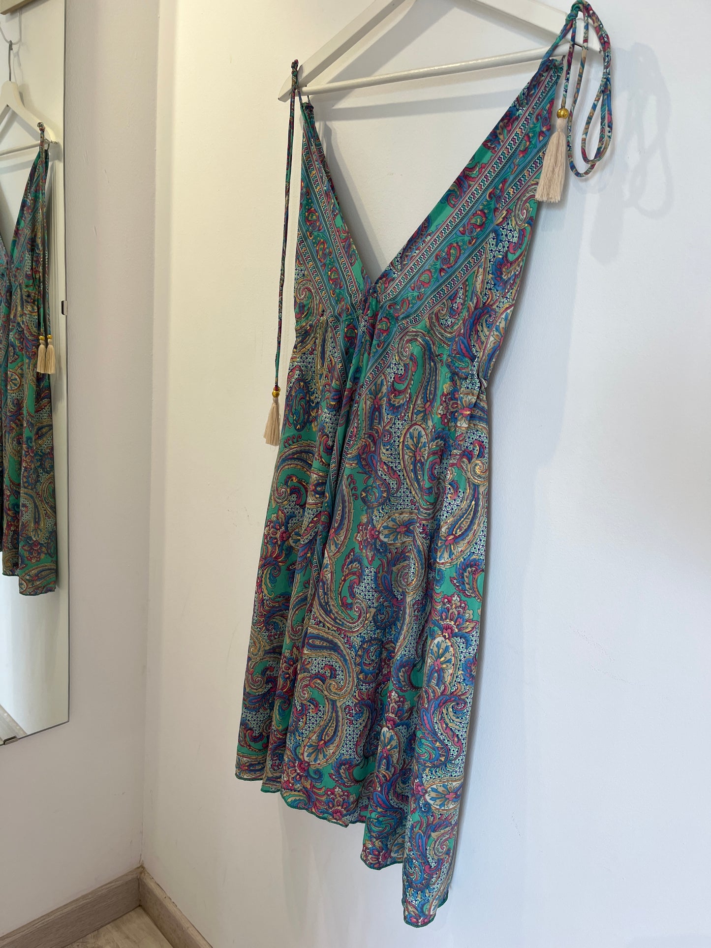 Vestido de Seda Corto